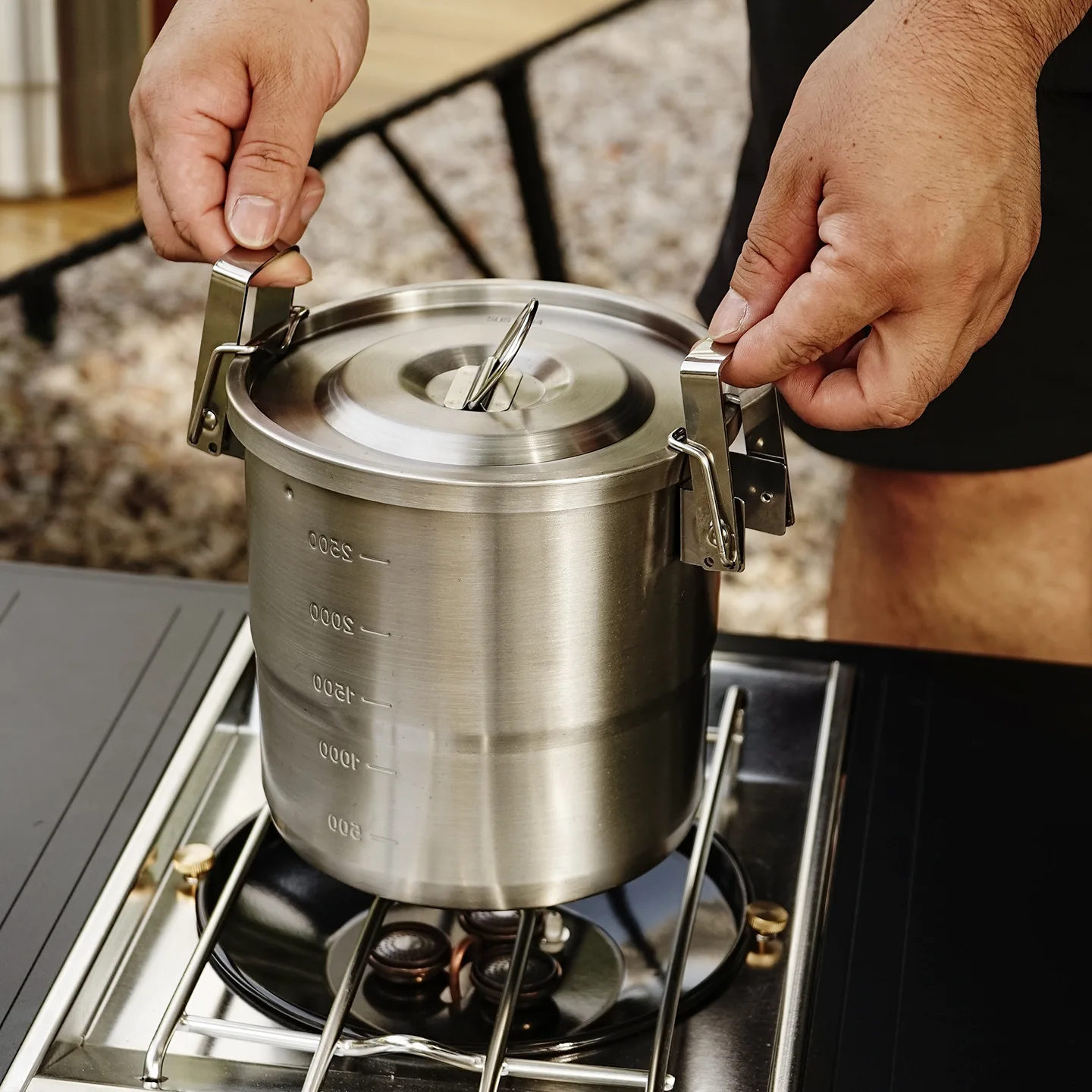 Camping Hanging Cooking Pot - Peralatan Memasak Portabel dari Baja Tahan